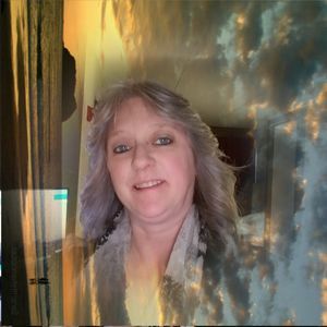 Meet your Posher, Carrieandtony